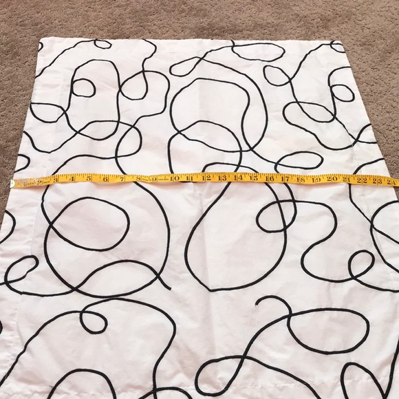 Black and white twin sham - Picture 5 of 6